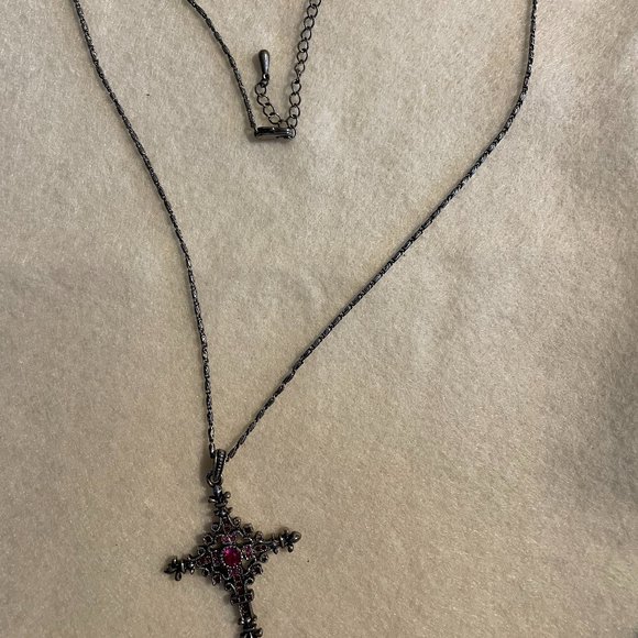 Silver tone and red stone cross JBK replica - Picture 2 of 3